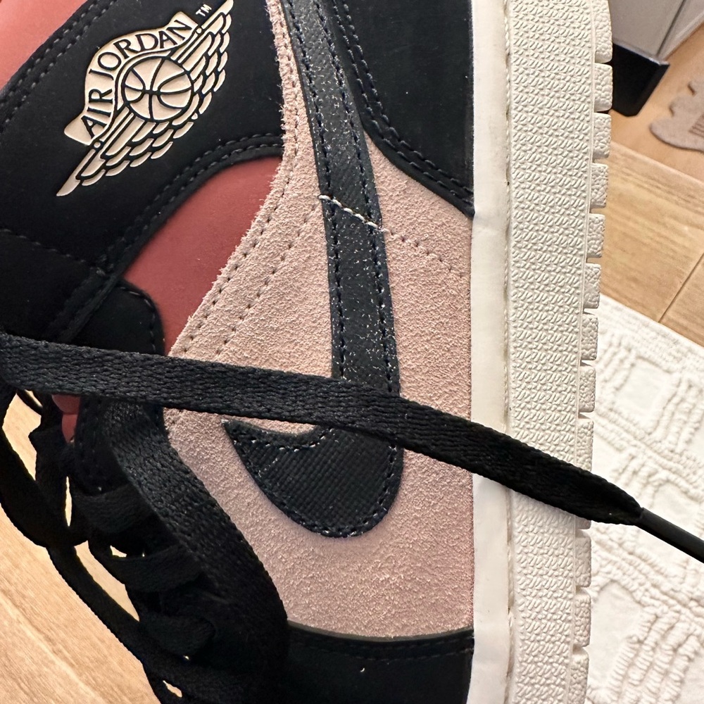 Jordan 1 Mid Canyon Rust (Women's) - Picture 2 of 4
